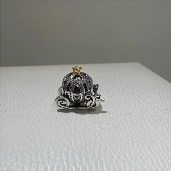 Pandora Disney Cinderella Pumpkin charm - Picture 7 of 9